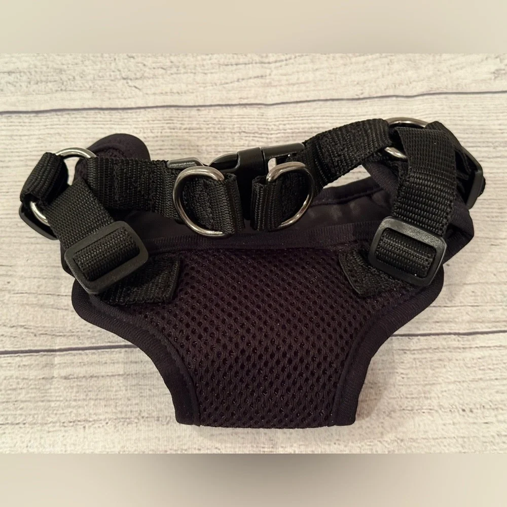 CANADA POOCH LTD Black Mesh Dog Harness/size SP